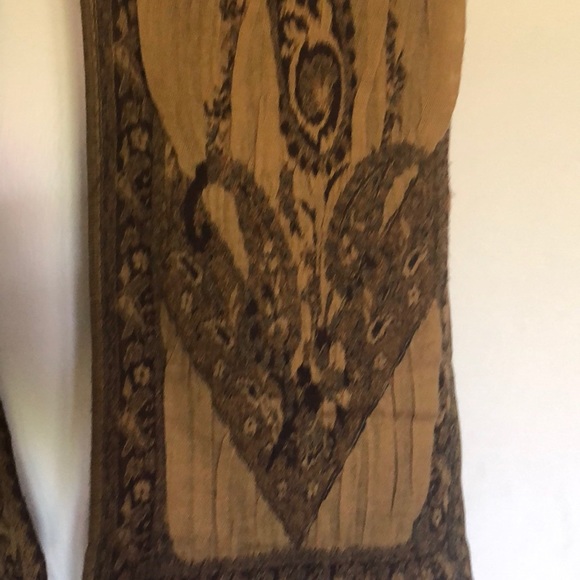 Scarf - Picture 2 of 3